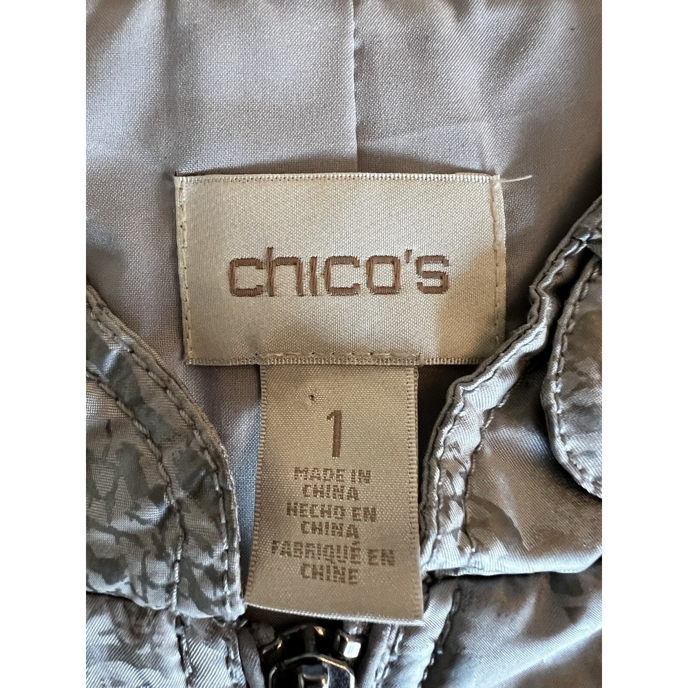 Chicos Silver Animal Print Quilted Jacket Metallic Mock Neck Zip Size 1 M - Picture 6 of 8